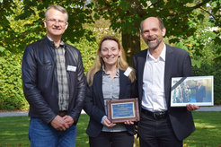 The winners of the NIBS Award 2014: Prof. Dr. Ursel Fantz, Bernd Heinemann and posthumously honoured Dr. Peter Franzen. On the left Dr. Morgan Dehnel, President of the Canadian D-Pace company, who bestowed the prize.