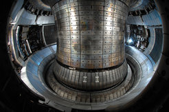 Die Platten des Divertors am Boden des Plasmagefäßes von ASDEX Upgrade