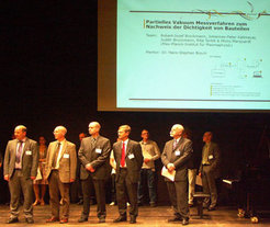 Das siegreiche IPP-Team (von links): Robert Brockmann, Johannes Peter Kallmeyer, Mirko Marquardt und Mentor Dr. Hans-Stephan Bosch