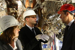 Prof. Sibylle Günter, Prof. Thomas Klinger und Staatssekretär Dr. Georg Schütte am letzten Modul des Wendelstein 7-X