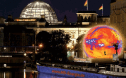 Die MS Wissenschaft startet ihre 36-Stationen-Tour in Berlin