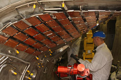 View inside the plasma vessel: Copper-chrome-zirconium plates for extracting heat, already installed prior to the first round of experiments, will be clad with graphite tiles in the coming weeks.