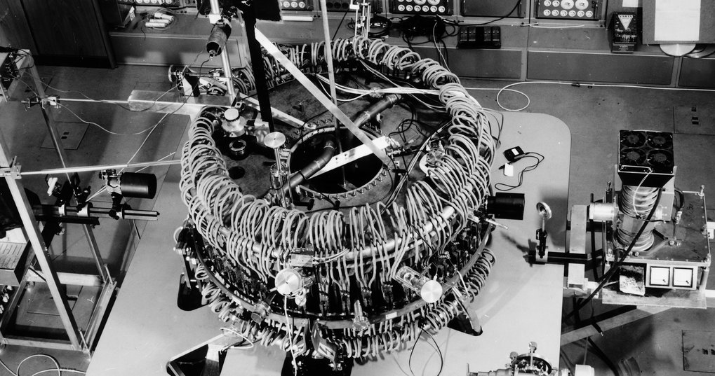 In 1969 good confinement behaviour is discovered in the Wendelstein 2a stellarator (1968-1974).
