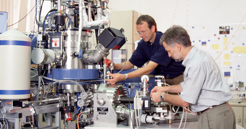 In 1992 the new IPP external division in Berlin took on plasma physicists from the former Academy of Science of the GDR. This division was then incorporated in IPP’s branch at Greifswald in 2003.