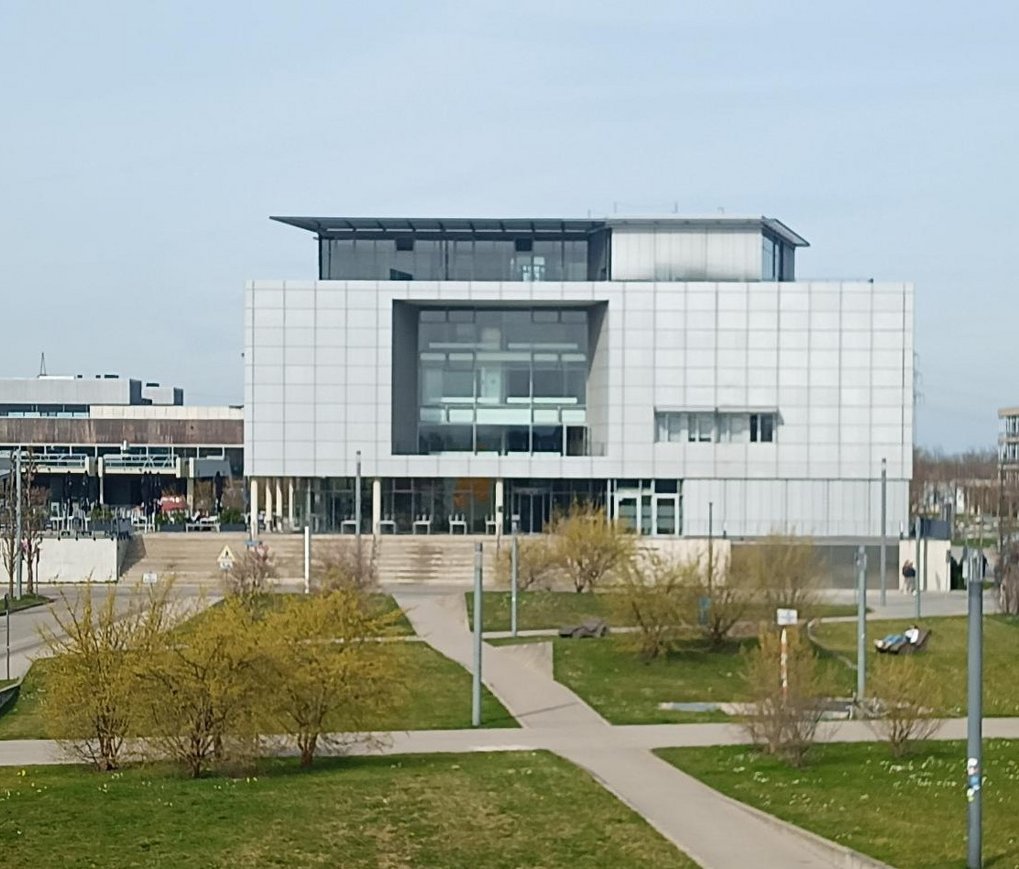 IAS-FMI GarchingPhoto: MPI for Plasmaphysics