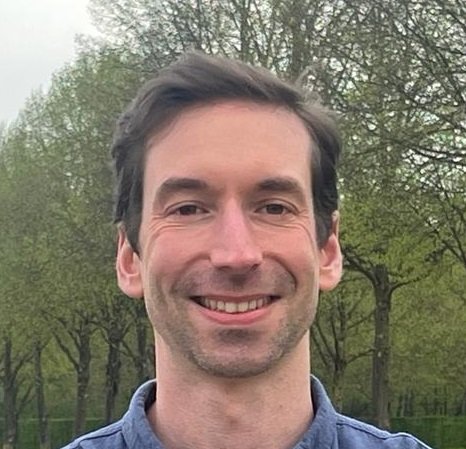 Dr. Dominik Brida