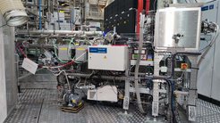 Der Pellet-Injektor in der Experimenthalle von Wendelstein 7-X.
