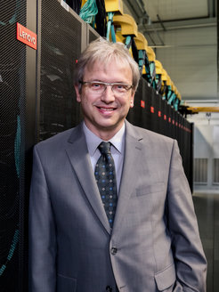Prof. Dr. Frank Jenko