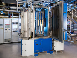 Industrial-grade PVD technology developed by Fraunhofer IWS provides the basis for a new class of permeation barriers designed to prevent tritium losses in future fusion power plants. The joint research project TritiumStopp, conducted in collaboration with the Max Planck Institute for Plasma Physics (IPP), focuses on highly effective barrier coatings that remain stable even under extreme conditions.